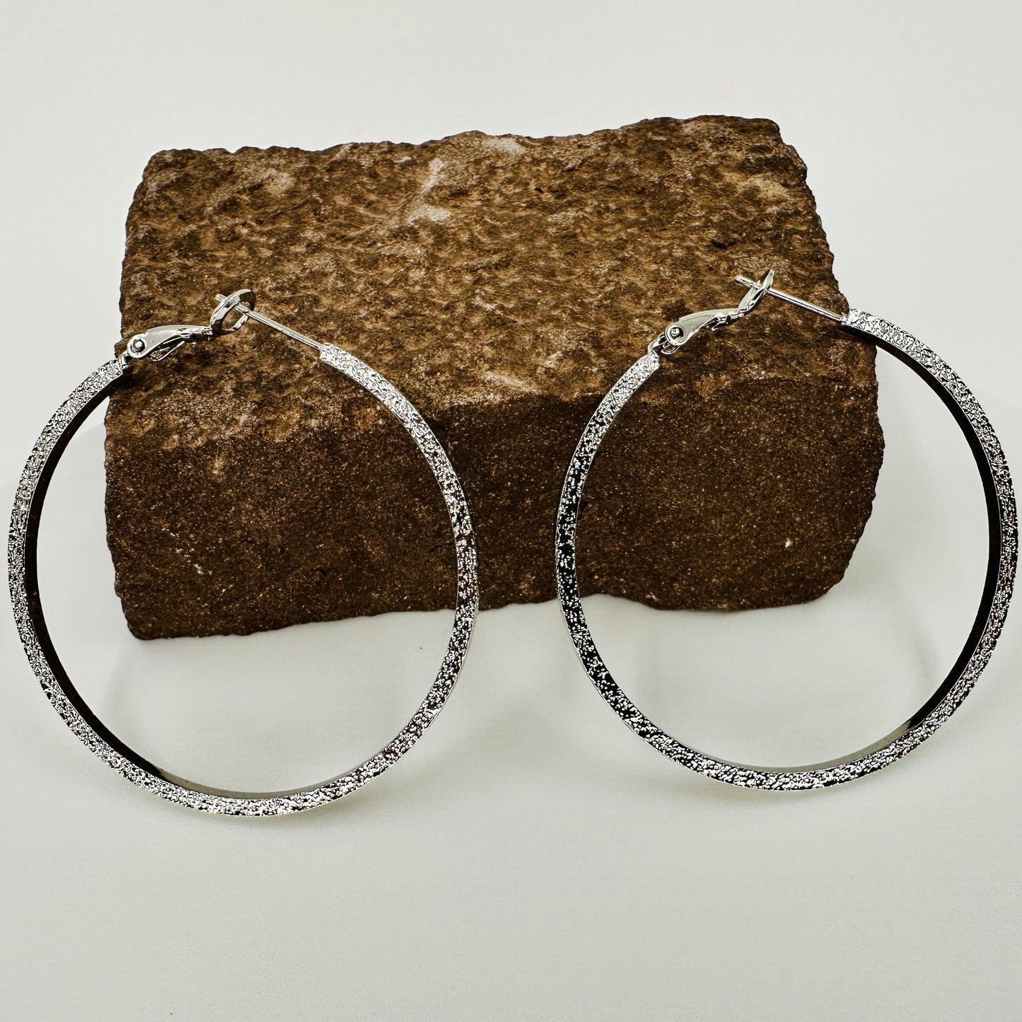 45mm hammered hoop earrings in silver-tone with 925 sterling silver needle