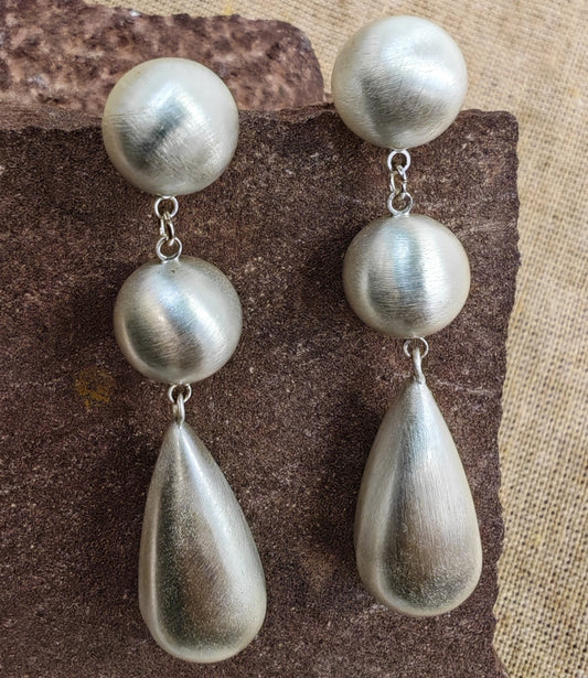 Pearl-shaped brass dangle earrings with 925 sterling silver post