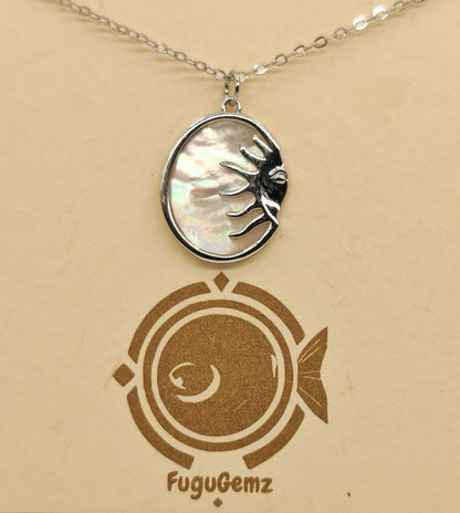 42cm 925 sterling silver chain necklace with 16mm oval mother-of-pearl pendant in silver casement